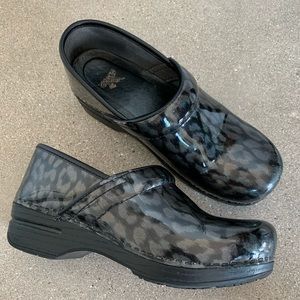 Dansko Clogs Size 38